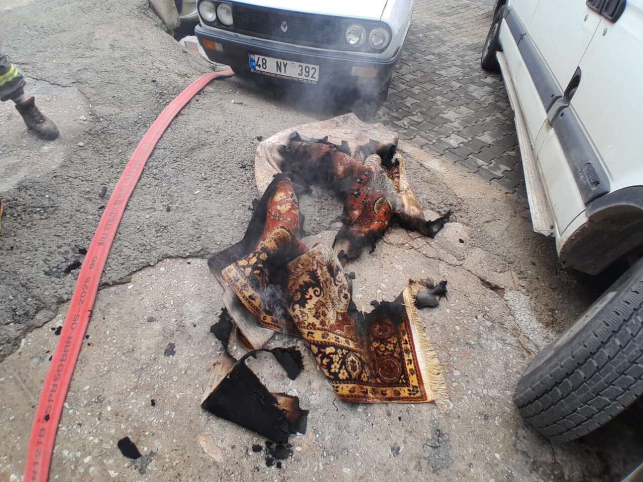 Menteşe Sekibaşı Mahallesi’nde Yangın Çıktı 1